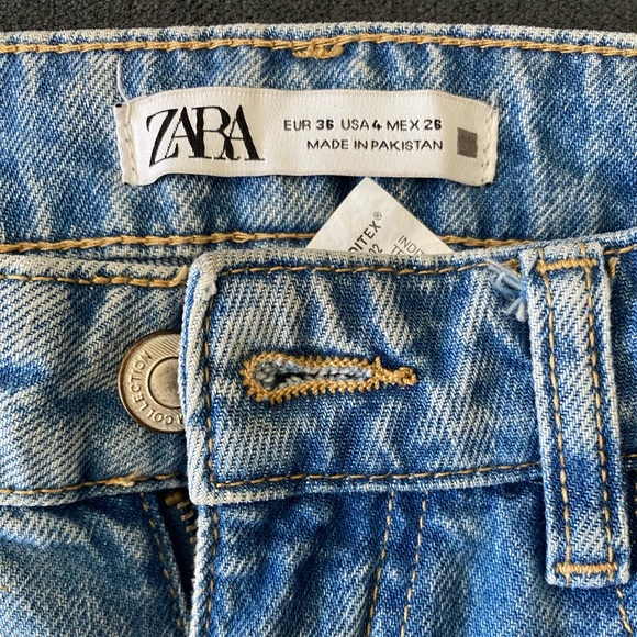 Zara high waisted mom jeans - Picture 4 of 4
